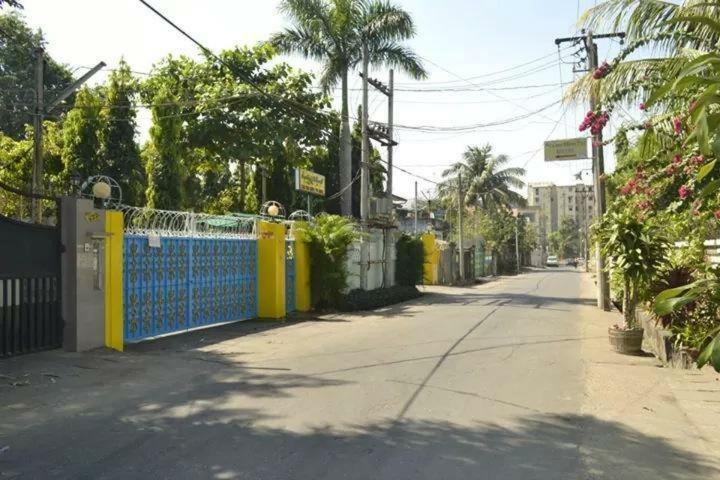 San Yar Shwe Pyi Hotel Yangon Esterno foto
